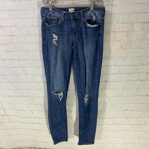 Sneak Peek Jeans  - Picture 1 of 7